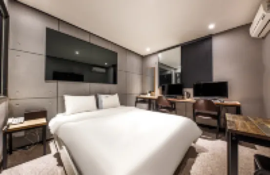 Daejeon Daesa Hotel Bus Hotels near Daeheungdong Culture and Art Road