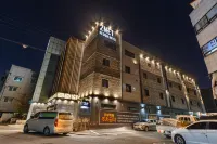 Design Hotel 2ne1 Jukdo Market Pohang Hotels near Hwangtogul Jjimjilbang