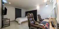 Ansan Vant Hotel - Sala De Juegos De PC (Disney Plus)