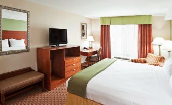 Holiday Inn Express & Suites Niagara Falls