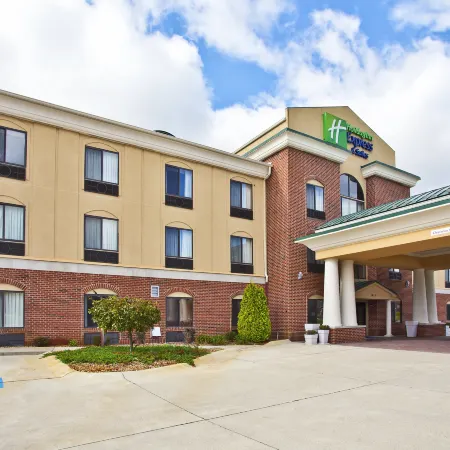 Holiday Inn Express & Suites GOSHEN by IHG