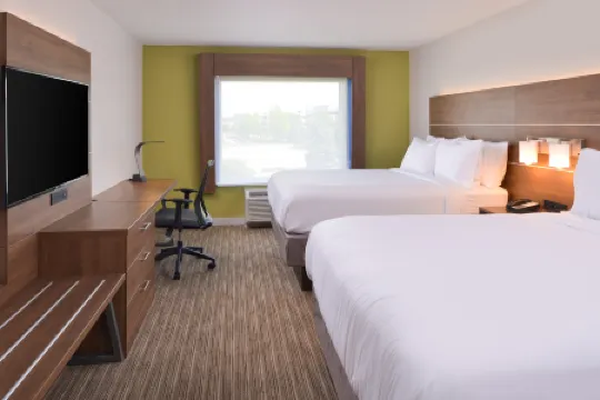 Holiday Inn Express & Suites OMAHA - 120TH AND MAPLE by IHG