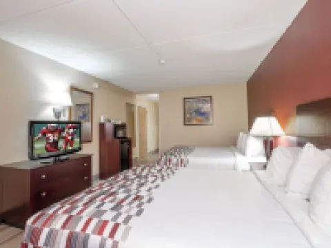 Red Roof Inn & Suites Macon Hotels in Macon