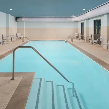 Holiday Inn Express & Suites Tullahoma by IHG