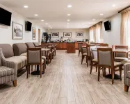 Quality Inn & Suites Warren - Detroit - breakfast