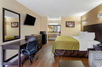 Econo Lodge Civic Center Hotels in Roanoke