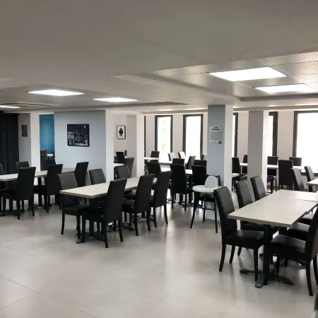 Brit Hotel Confort Roissy Saint-Witz