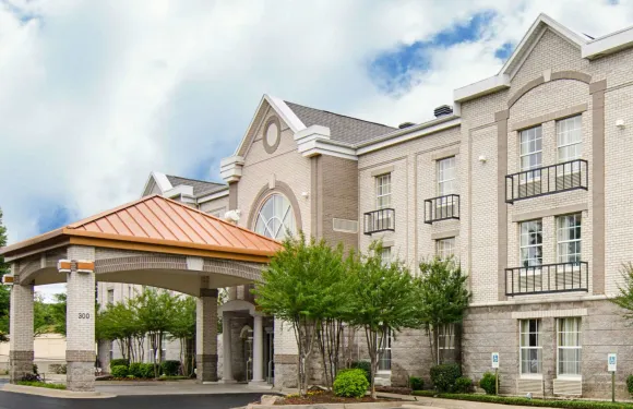 小石城西凱藝套房酒店