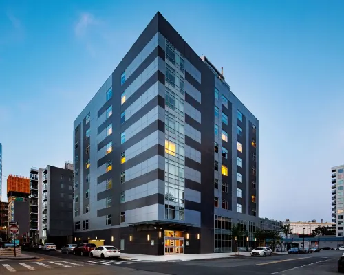 凱悅嘉軒-長島/紐約市 法庭廣場車站（Court Square）附近的飯店