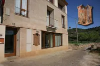 Hostal la Fuente فنادق في Barbastro