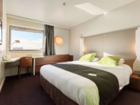 Campanile PRIME - La Roche Sur Yon Centre Gare Hotel di Vendee