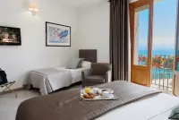 Hotel Al Madarig Hotels near Camping Ciauli