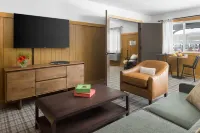 The Virginian Lodge Hotels in Wilson