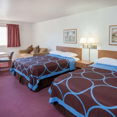 Super 8 by Wyndham Salmon Arm Hotels near Five Corners Pentecostal Church