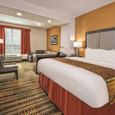 La Quinta by Wyndham San Antonio by Frost Bank Center Hotels near Copernicus Park