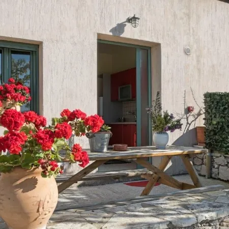 Terra Oliva Country Houses Kythera Отели рядом с достопримечательностью «Пляж Калади»