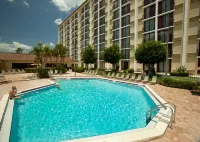 Rosen Inn Closest to Universal - Pools