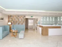 Tropical Hotels in Pallini