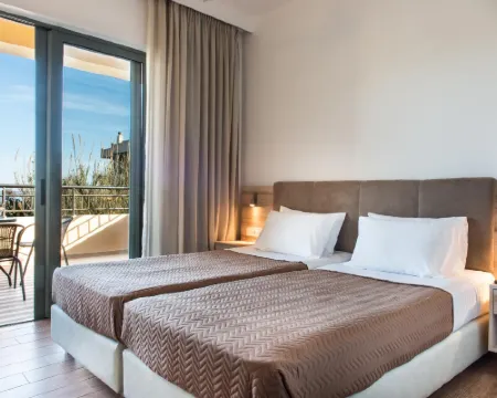 Gerona Mare Apartments Hotels in Plataniás