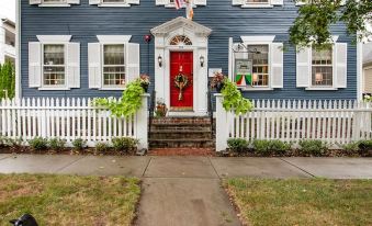 William's Grant Inn Bed and Breakfast - Housity