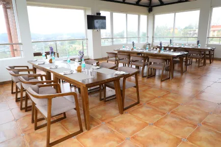 Lali Petals Service Apartment