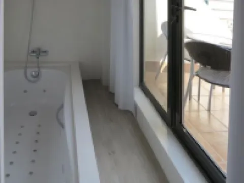 Serennia Exclusive Rooms