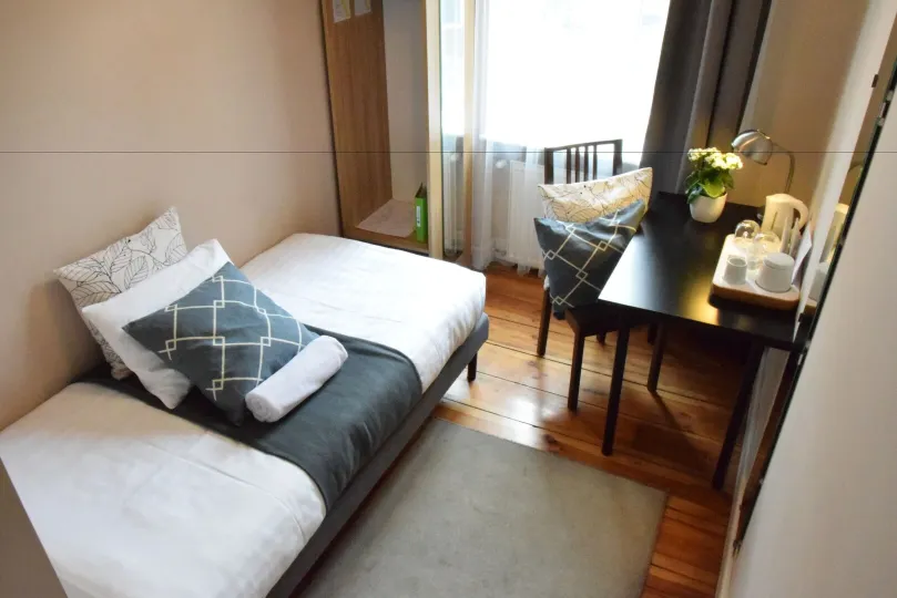 Blooms Inn - City Center Poznan by Friendly Apartments