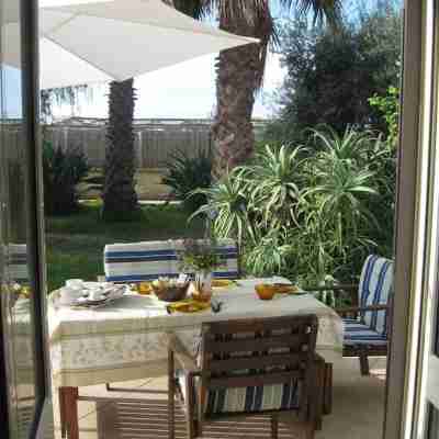 Holiday Home for Relaxing Stays Dining/Meeting Rooms