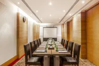 Golden Sands Hotel & Residences Sharjah - Business