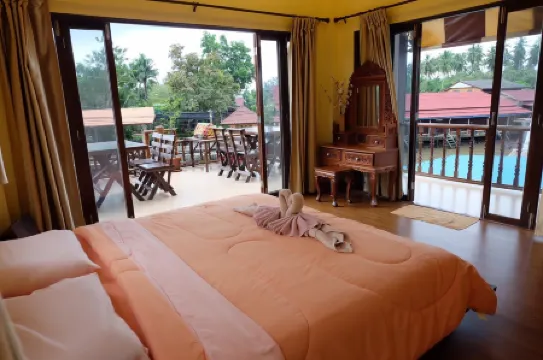 Baan Pitumata Amphawa