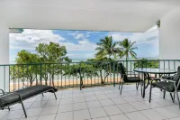 Beachfront Apartments on Trinity Beach - Wifi