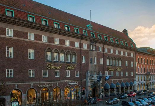 호텔 외관 전경