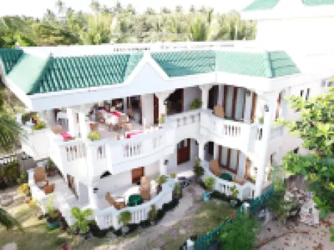 The Beach House Carabao Island Hotels in Romblon