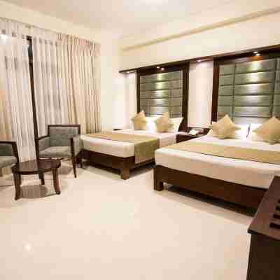 Grand 7 Hotel Kesbewa Rooms