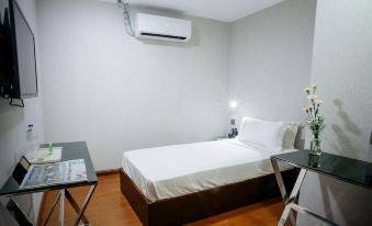 3. 3K Hotel..