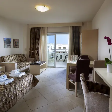 Molos Bay Hotel