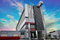 Grand Metro Hotel Tasikmalaya Hotels in Cihideung