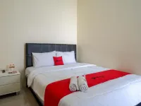 RedDoorz Syariah Near Pasar Godong Grobogan Hotels in Grobogan Regency