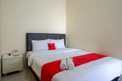RedDoorz Syariah near Pasar Godong Grobogan Hotel dekat Sendang Teleng
