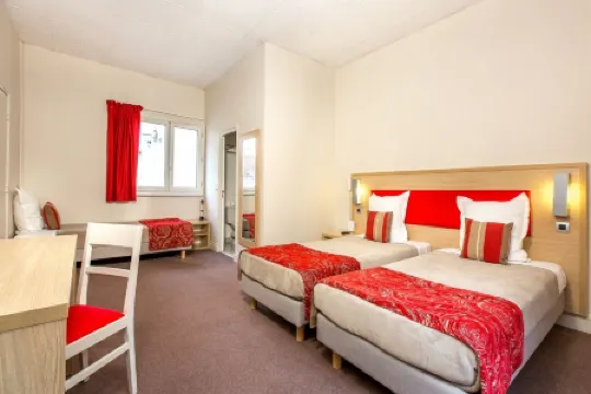 D'win Hotel - Paris Marais Отели рядом с достопримечательностью «Нотр-Дам-де-Пари»