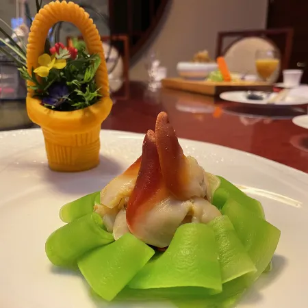 Crowne Plaza YANTAI SEA VIEW by IHG