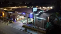 Travelodge Inn & Suites by Wyndham West Covina Hotel di Baldwin Park