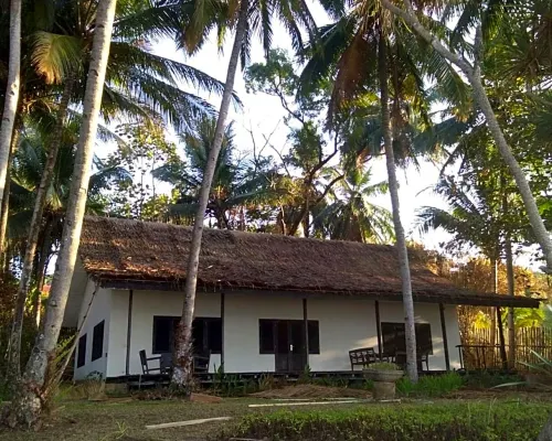 Kuda Laut Resort Hotels in Cisolok