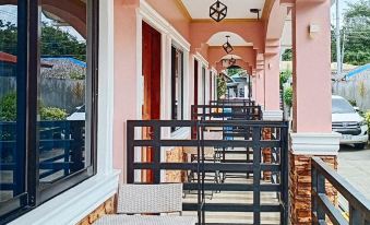 RedDoorz at Kojie Guest House Moalboal - Housity