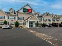 Quality Inn & Suites Hotels in Androscoggin County