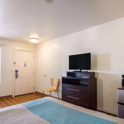 Motel 6 Portland, or  Mall 205 Hotel dekat Taman Mount Tabor