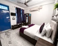 Live Free Hostel Rishikesh