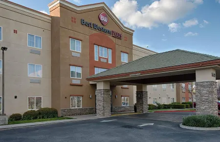 Best Western Plus Delta Inn  Suites