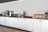 Howard Johnson by Wyndham Niagara Falls