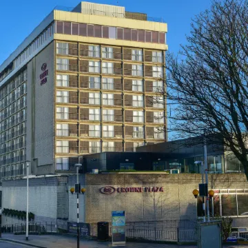 Crowne Plaza PLYMOUTH by IHG Отели рядом с достопримечательностью «Торговый центр "Марш-Миллз"»